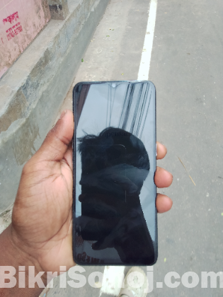 Oppo f15 8/256 Gb